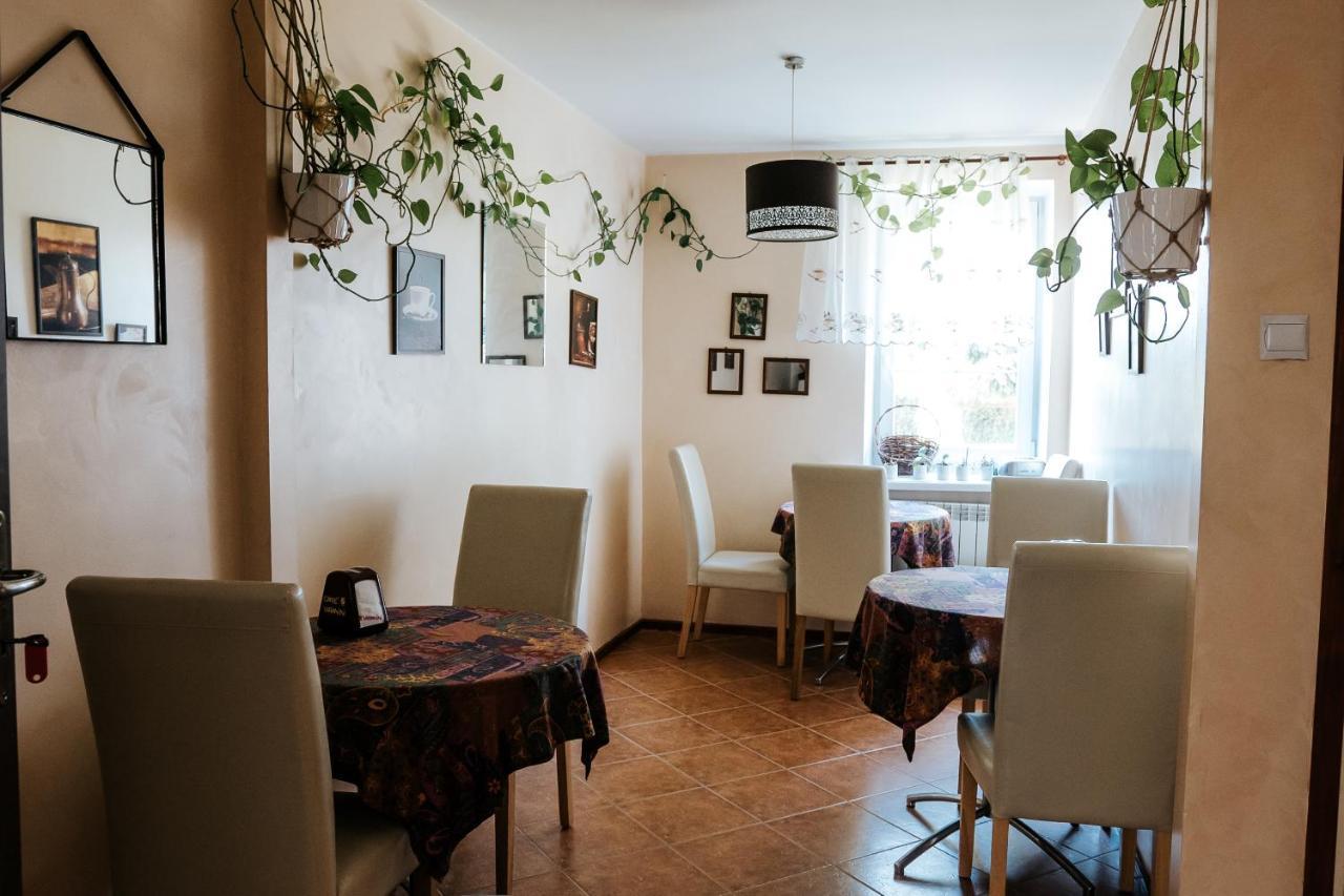 Hotel Marko Przemyśl Esterno foto