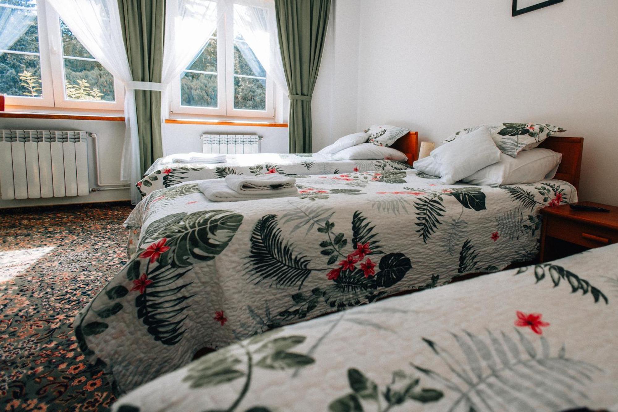 Hotel Marko Przemyśl Esterno foto