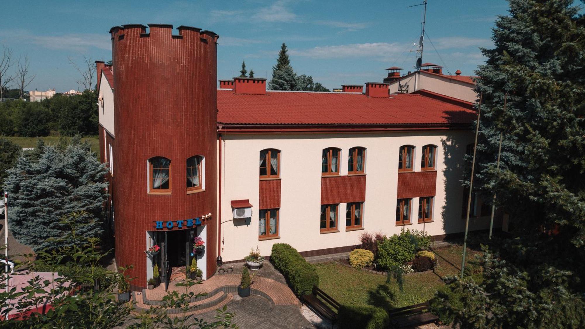 Hotel Marko Przemyśl Esterno foto