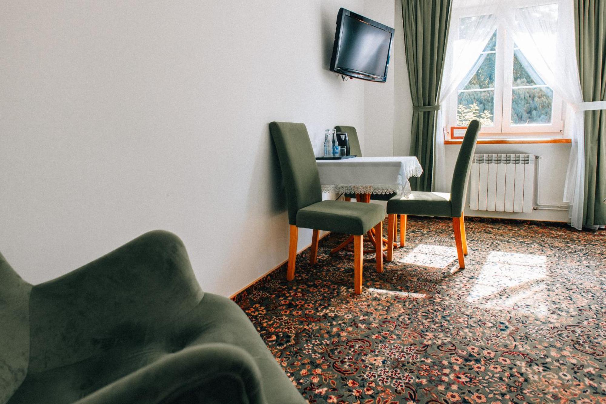 Hotel Marko Przemyśl Esterno foto