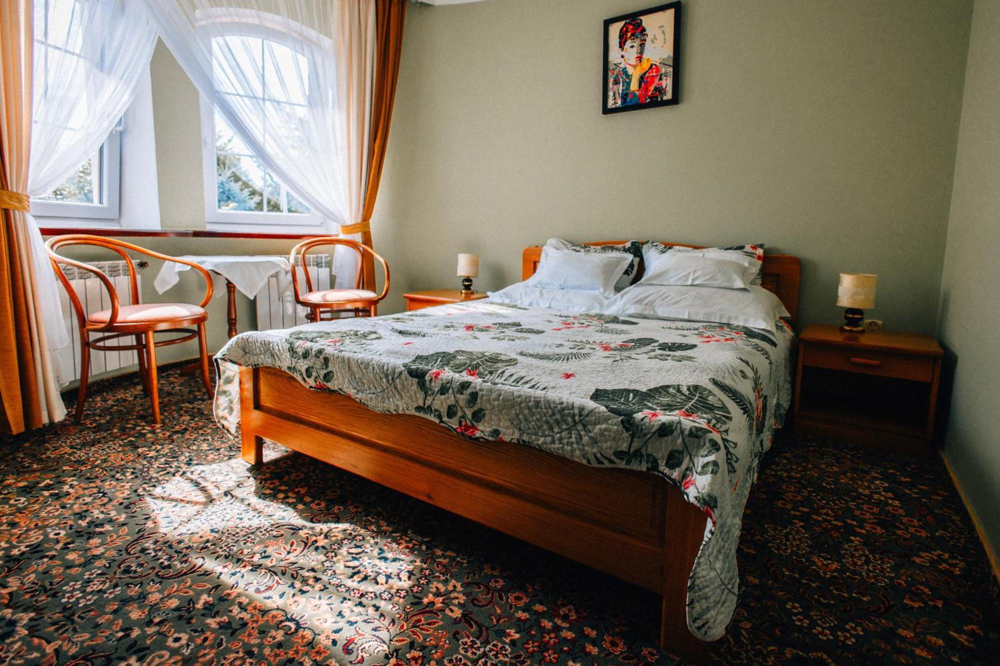 Hotel Marko Przemyśl Esterno foto
