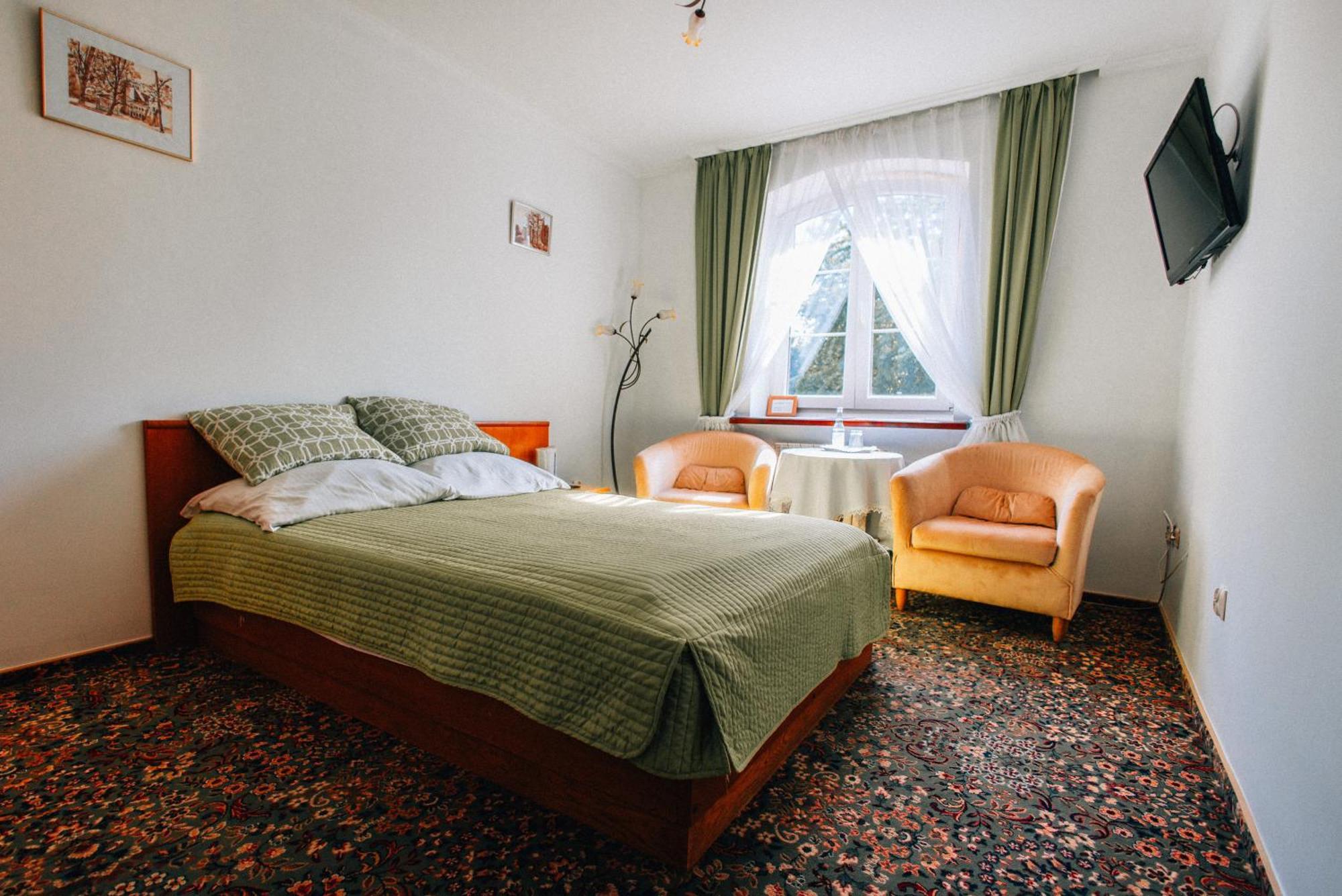 Hotel Marko Przemyśl Esterno foto